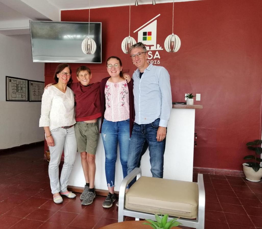 Casa Treveris - Non Profit Hostel Sucre Ngoại thất bức ảnh