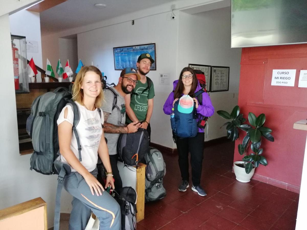 Casa Treveris - Non Profit Hostel Sucre Ngoại thất bức ảnh
